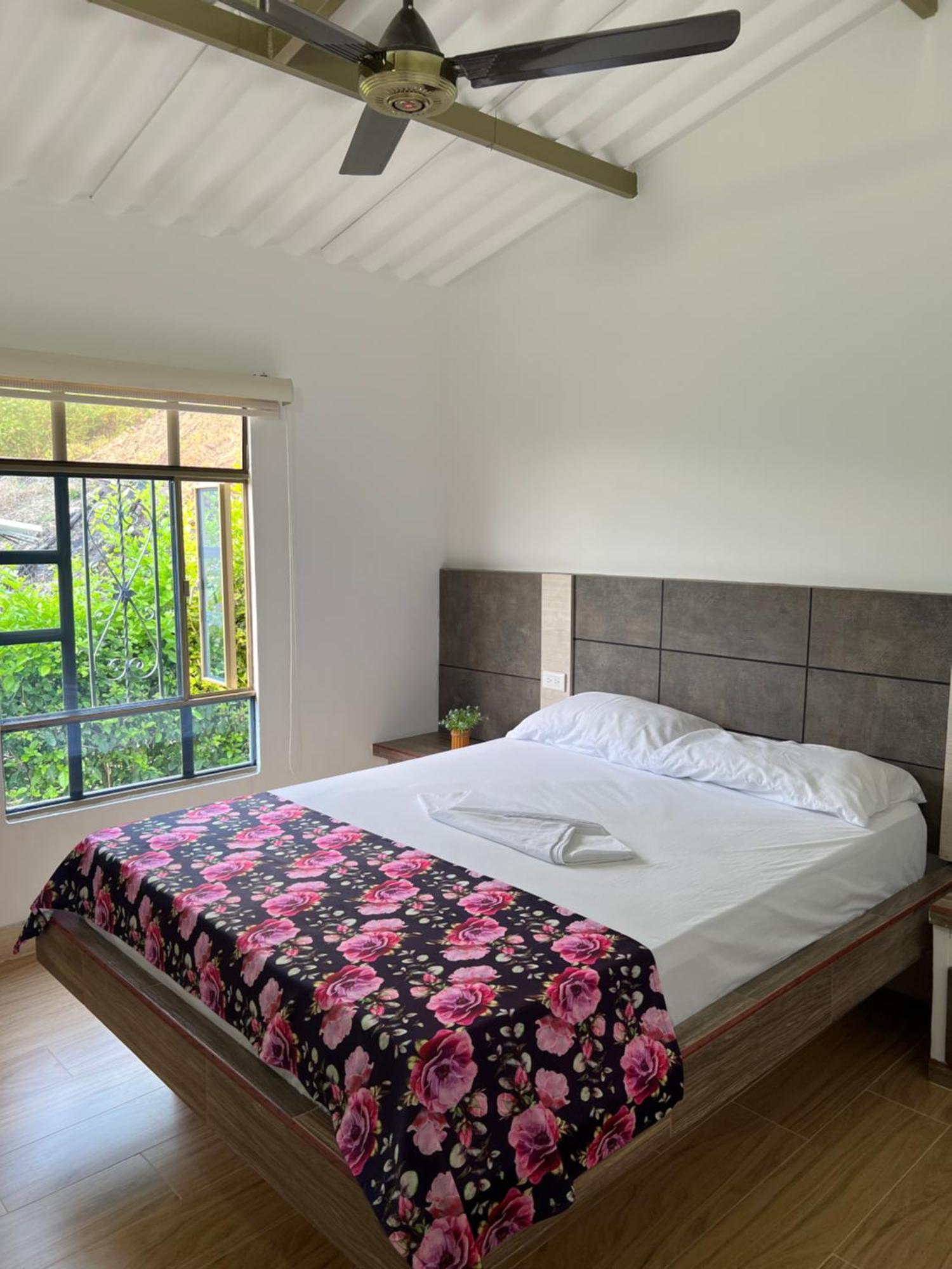 Finca Don Matias Мелгар Екстериор снимка
