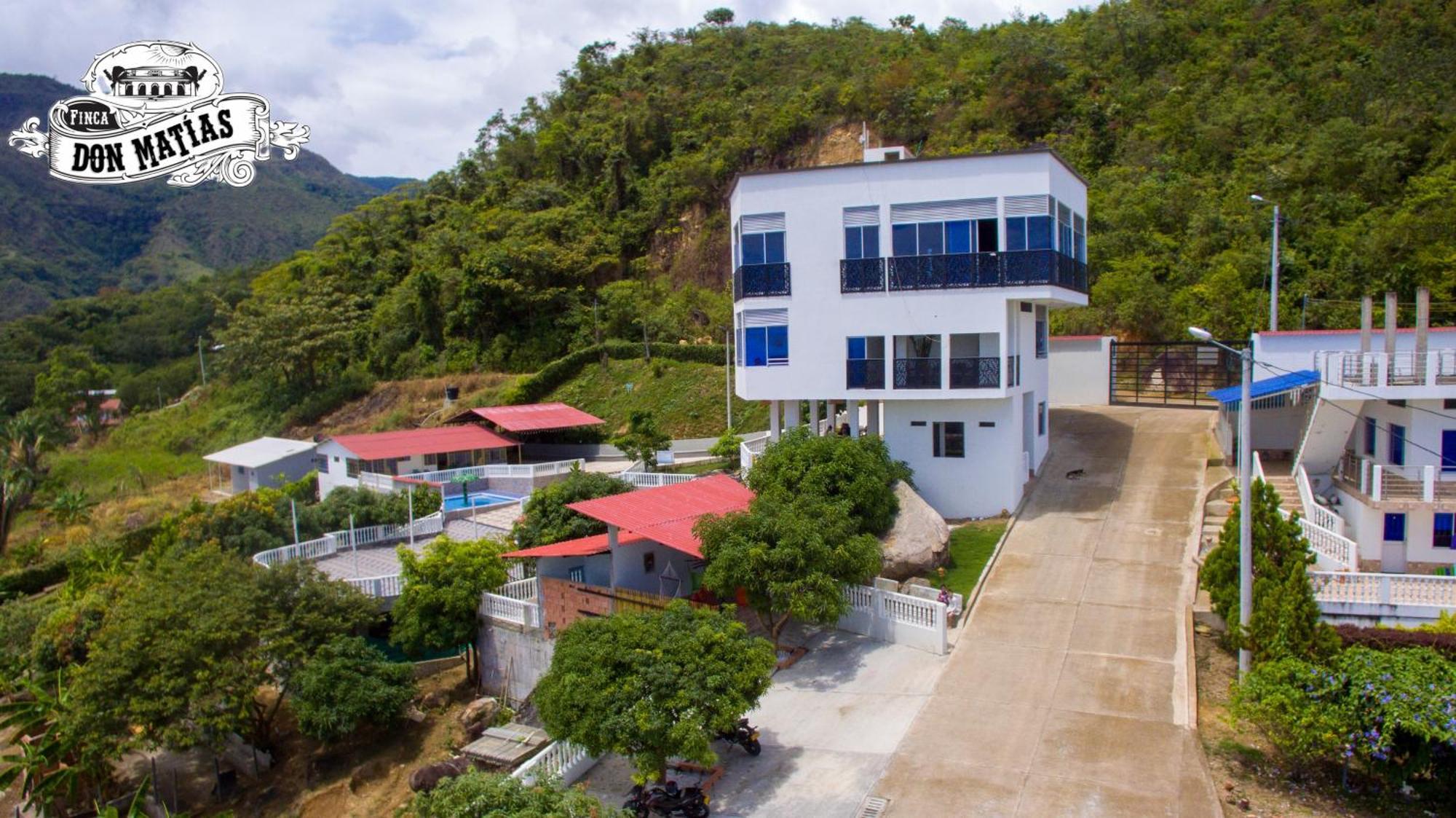 Finca Don Matias Мелгар Екстериор снимка